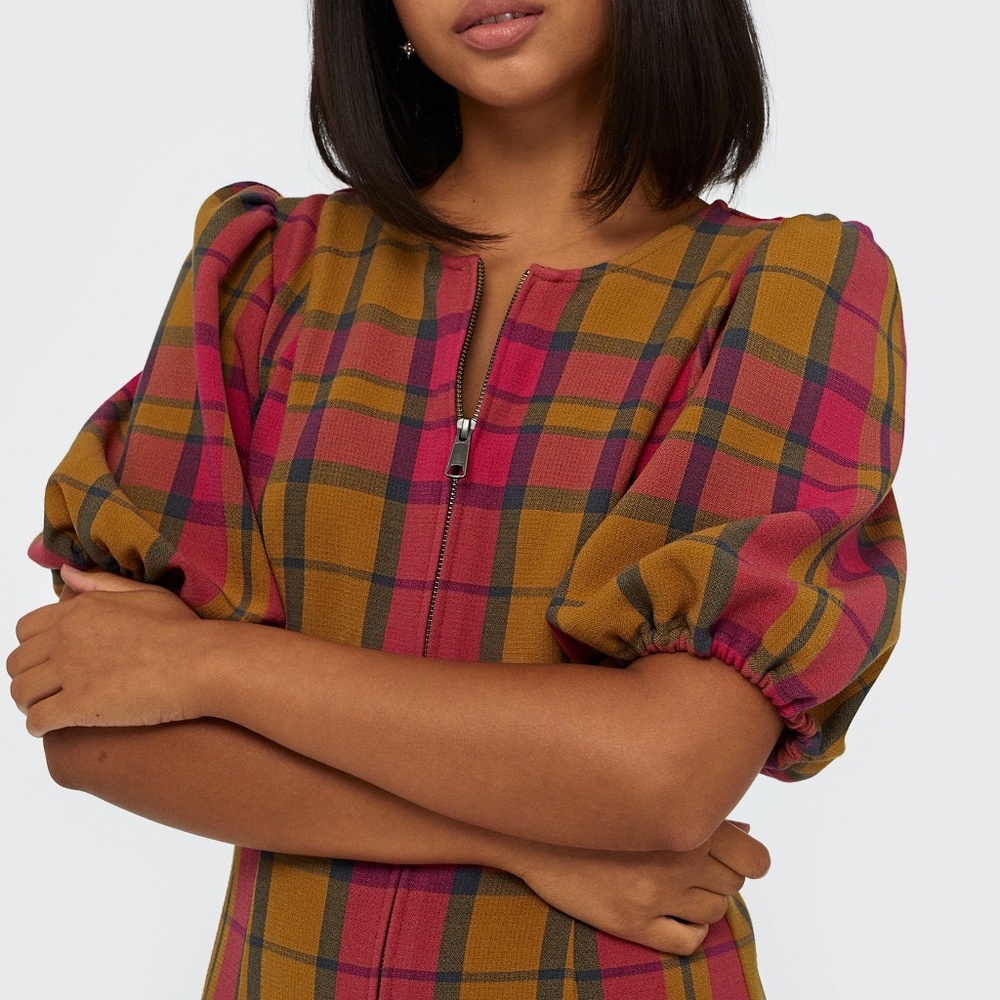 Plaid Puff-Sleeve Shift Dress in Pink & Tan - Picture 16 of 16